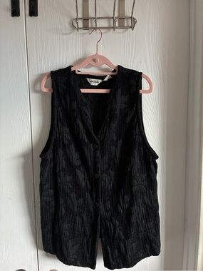 Vintage Fern Bratten Button Up Vest Size 12 Black Leaf Pattern Artsy Lagenlook